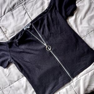 Cold Shoulder Midriff Top